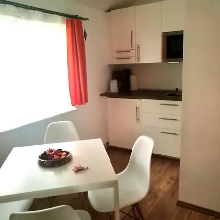 Fewo Laubegast Apartament